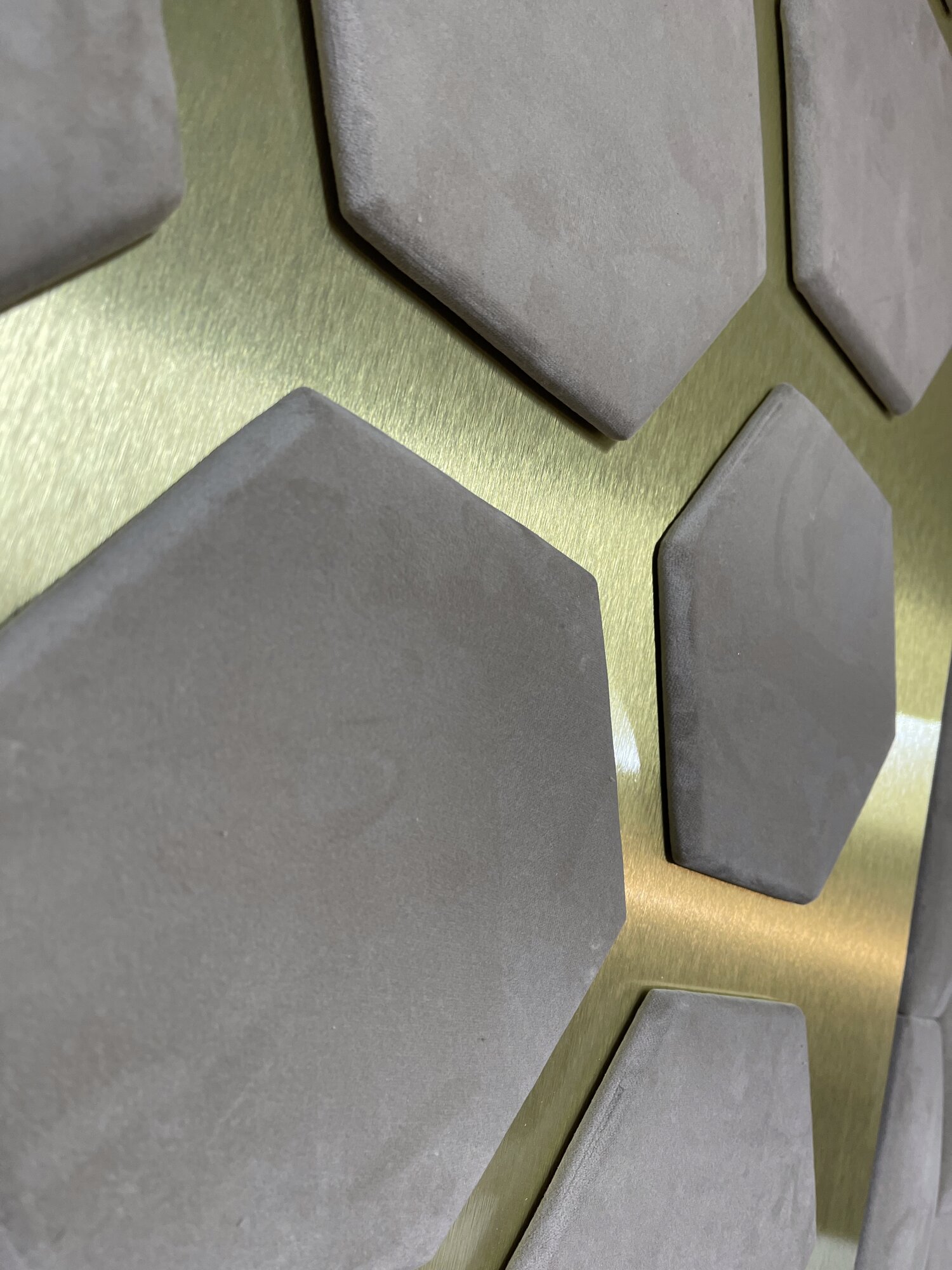 Decor Perete Hexagonal Auriu