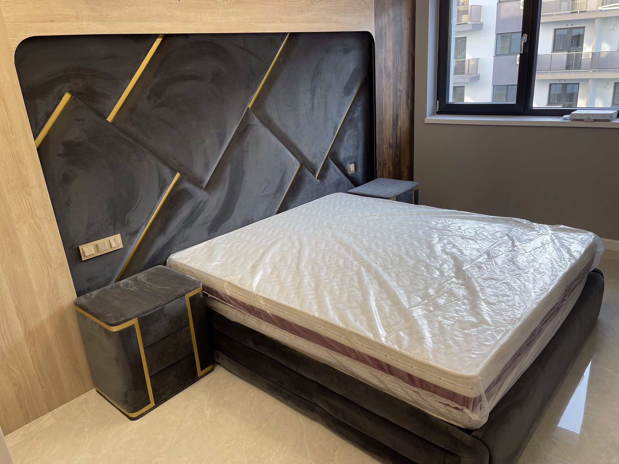 Pat Decor Hexagon Negru-auriu